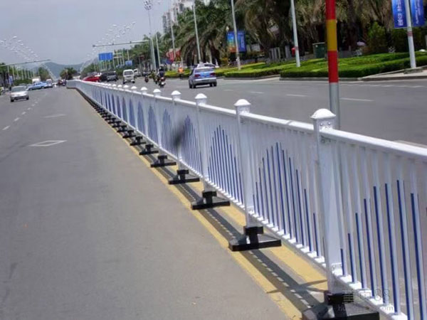 道路护栏